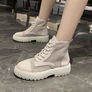 Aushöhlen Mesh Sommer Stiefeletten für Frauen Atmungsaktive Zipper Lace Up Casual Schuhe Frau Low Heels Kurze Booties Weiß 40 210611