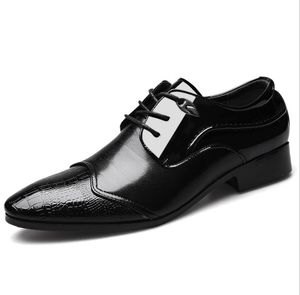 古典的なビジネスメンズデザイナードレスシューズファッションエレガントな正式な結婚式のスリップオフィスオックスフォードの靴のための贅沢なブラックブラウンプラスサイズ38-48
