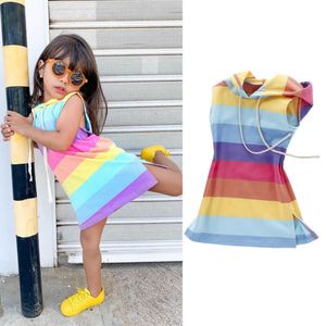 Söta barn baby flicka sommar klänning kläder regnbåge randig ärmlös hooded klänning outfit solnedgång 1-7y q0716
