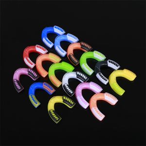 2pcs / lot sportsäkerhet tänder skyddande munskydd män boxning mouthguard tandskydd för att slåss Taekwondo basketball rugb 315 x2