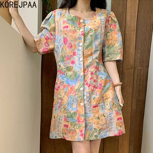 Korejpaaの女性のドレス夏の韓国のレトロな西洋風のスクエアネックシングルブレスト油絵プリントパフスリーブvestidos 210526
