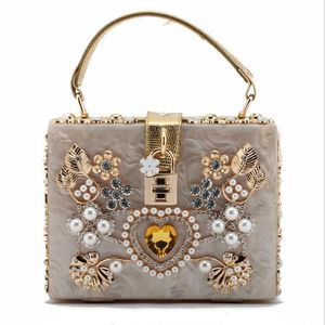 Factory wholesale women bag acrylic alloy carved handbags sweet and lovely diamond shoulder bags elegant temperament Pearl Beads handbag 7 colors