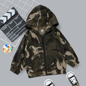 Zestawy odzieżowe Spadek Toddler Stroje Dziewczynka Z Długim Rękawem Kamuflaż Hoddie Top Chłopcy Outfit Płaszcz Kurtka Zima