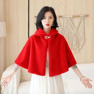 Wraps Jackets Shamai Vermelho Faux Pele Inverno Wedding Envoltório Quente Marfim Boleros Nupcial Cabo De Noite Casaco Casaco Vestido De Festa Com Broche