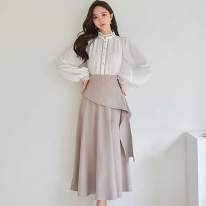 Primavera elegante OL Versão Coreana Casual Trabalho Casual 2 Parte Set Lace Splice Blouse + Midi Ruffles A-Line Skirt Terno 210529