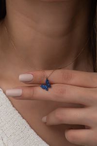 925 Sterling Tiny Blue Butterfly Kvinna Silver Halsband Elegant Design Pleasing Utseende Kvalitet Blink Attraktiv Handy Trend