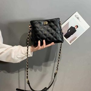 style Small bag woman Fashion 2021 fashionable ladies one-shoulder messenger chain Rhombus high-capacity Handbag