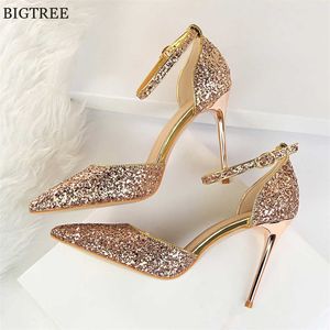 Kobiety Sandały Cienki Obcas Moda Klamra Płytkie Buty Damskie Siate Toe Bling High Heels Pompy Wycięcia Sexy Party Shoes Office Y0721