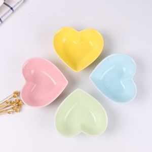 Home Dinnerware Ceramic pot seasoning dish ceramic heart-shaped dish kitchen multi-purpose dish