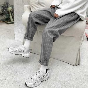 Korean Striped Harem Pants Men's Streetwear Man Casual Loose Japanese Men Black Gray Retro Plaid Harajuku Punk Pants 211201