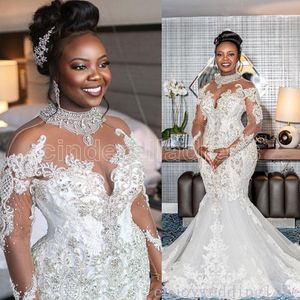 Plus Size Crystal Suknie ślubne 2021 Sheer Długie Rękawy Koronki Zroszony Syrenka Suknie Ślubne Bridal Elegancki Robe de Mariee