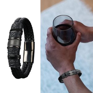 Braccialetti con ciondoli Bracciale in pelle intrecciata moda per uomo Chiusura magnetica in acciaio inossidabile Avvolgimento a doppio strato Bracciale classico Gioielli maschili Gif