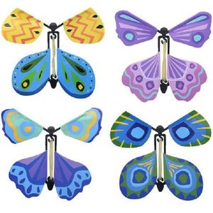 2021新しい魔法の蝶の飛行蝶の空の手で変わる自由の蝶の魔法の小道具マジックトリック