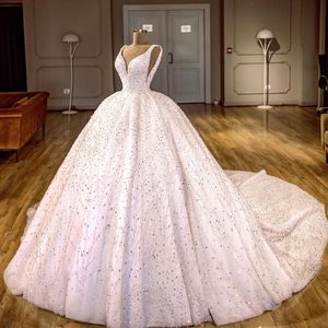 Gorgeous Princess Ball Gown Wedding Dresses Crystal Beading V Neck Dubai Arabic Bridal Gowns Plus Size Wedding Dress
