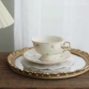 Coffee Korean Retro Creamy Yellow Pastoral Floral Tracery Gold Ceramic English Afternoon Dessert Flower Tea Cup and Saucer