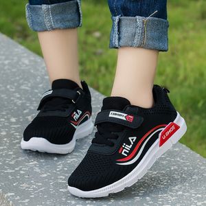 Çocuk Koşu Ayakkabıları Kız Erkek Moda Sneakers Yumuşak Hafif Spor Ayakkabı Mesh Nefes Yürüyor Çocuk Casual Tenis Ayakkabı 210308