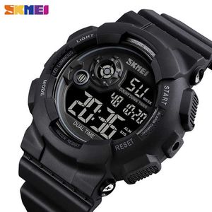 SKMEI Outdoor Sport Watch Men Shockproof And Waterproof Military Watches LED Display Shock Digital Watch reloj hombre 1583 Clock G1022