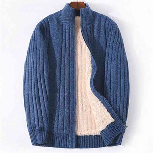 Plus storlek m-6xl 7xl vinter tröja manlig lamm cashmere stickad svart bomull polyester tjockna varma cardigan män kläder 210813