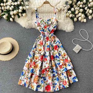 Sexig Spaghetti Strap Boho Floral Print Midi Dress Kvinnor Sommar Chic Ärmlös Hög Midja Multi-Layered Ruffles Beach 210603