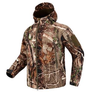 Hunting Jackets Outdoor Fleece Warm Hiking Softshell Waterproof Windbreaker Coats Military Tactical Camo Outerwear ClothingHunting