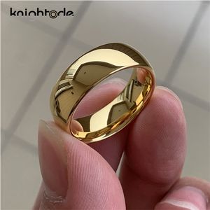 Classic Gold Color Wedding Ring Tungsten Karbid Män Engagement Gift Smycken Dome Polerat Band Gravering Namn 220216