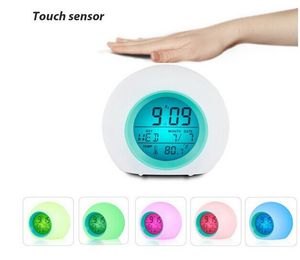 Mini sveglia digitale sferica a LED, termometro sveglia a 7 colori che cambia con luci notturne con suoni naturali
