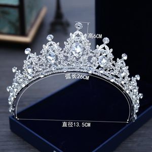 2022 Sparkling Bling Crystal Headpieces Rhinestone Ozdobny Crown Bridal Crown New Design Bride s Top Sprzedaż Head Tiaras Akcesoria