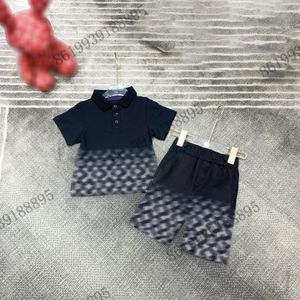 Projektant Kids Black Polo Sets Krótki rękaw Biały T shirt Spodenki Hollow Out Design Deeing Sets Childrens Suit Brand Girls Odzież Bawełniane Różowe Trójniki Rozmiar