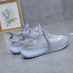 AAA + Qualidade Malha Feminina Casual Respirável Sapatos De Moda Tendência Esportes Sneakers Trainers Ao Ar Livre Jogging Passagem Tamanho 36-40