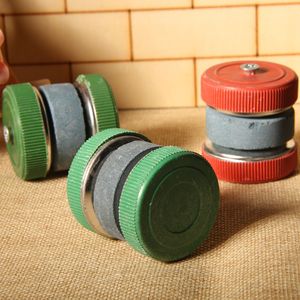 SHARPENERS RUND MINI STORLEK 4 * 4 cm Professionell Kökskniv Multifunktion 2 Wheels Grinder Whetstone Machine