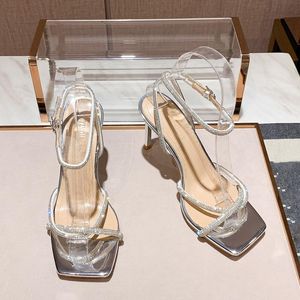 Klänningskor 2021 Mode Rhinestones Gladiator Silver High Heels Ankelband Strappy Sandals Kvinnor Sexig Stiletto Party Bridal
