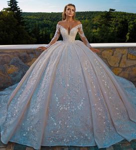 Luksusowy Kościół Arabski Dubaj Suknie ślubne 2022 Suknia ślubna V Neck Długie Silfy Glitter Cekiny Plus Size Vestidos de Noiva Mariage