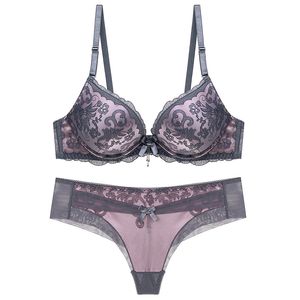 Sutiã Set Mulheres Push Up Brassiere para Maduras Lady Appliques Samamber Pattern Underwired Bow Decoração Lingerie Mulheres 210322