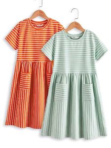 Flickor 2 Pack Patch Pocket Striped Dress Hon