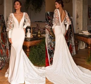 Backless Lace floral Mermaid Wedding Dresses Deep V Neck beach Bridal Gowns Long Sleeves Sweep Train Plus Size Vestido De Novia