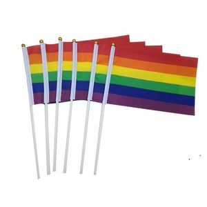 Yeni gökkuşağı eşcinsel gurur sopa bayrak bayrak direği ile 5x8 inç el bayrak sallayarak afiş handpold kullanan altın üst gökkuşağı eşcinsel gurur bayrağı ewd6605