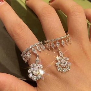 Obrączki ślubne Błyszczące Rhinestone Cyrkon Butterfly Wisiorek Okrągła Otwarta Biżuteria Dla Kobiet Kryształ Wody Drop Regulowany Pierścień Palcowy