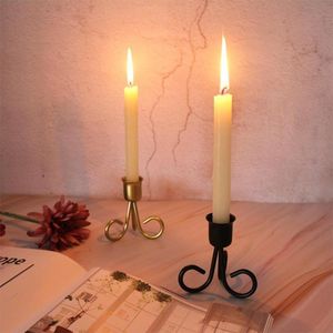 Portacandele Candeliere in metallo retrò Decorazioni per la casa Glamorous Chic Decorazione per la tavola di nozze Candelabri Accessori per desktop