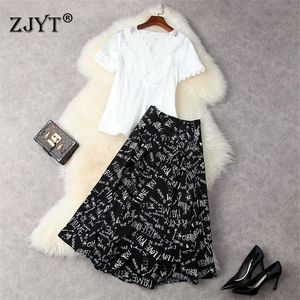 Set di abbigliamento estivo in 2 pezzi Stilista di moda per donna Scava fuori la camicetta allentata patchwork di pizzo e il completo di gonna con stampa di lettere 210601