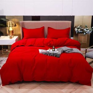 Conjunto de cobertura de edredão vermelho Soft-friendly poliéster casa cama de cama Quarto Quilt Capa de colchão Folha de almofada Adultos Conjunto de cama 211007