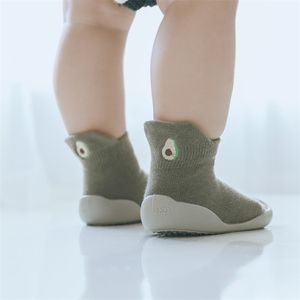 Calzini da pavimento antiscivolo per bambini autunno inverno ragazza suola in gomma morbida scarpe da calzino per bambini stivaletti 210326