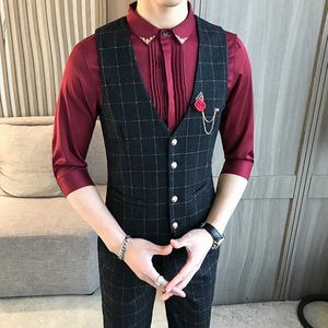 Fashion Men Business Wedding Dress Vests Casual Slim Fit Vest High Quality Clothing Men's Waistcoat Suits Plaid Gilet Homme 210527