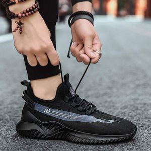 Venda por atacado homens low-top homens esportes tênis casual malha voando branco preto bege homens respirável ao ar livre jogging andando