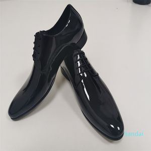 Designer moda vestido homens sapatos de negócios lacas baixo top de alta qualidade cowhide escritório festa casamento fábrica-calçado preto tamanho: 39-47 mãos