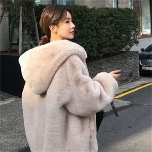 Casual Style Hooded Warm Outwear Vinter Kvinnor Faux Fur Tjock Teddy Bear Coat Fashion Female Overcoat 210928