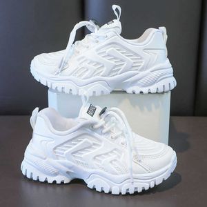 Para crianças sapatos para meninos meninas casuais malha plus size flats tênis de corrida ao ar livre sneakers sneakers saudável verão rodando g1025