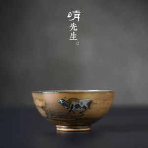 Ceramiczny Puchar Mistrz Ręcznie malowane Pine Drewno Drewno Drewno Kolor Pięć Bydło Nazwa obrazu Produkt Jingdezhen Zestaw kieliszków do wina