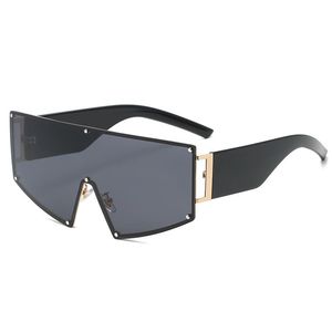 Негабаритные роскоши дизайнерские солнцезащитные очки мужчины женщины ретро цельные линзы очки заклепки вождение Goggle Cool Lunette de Soleil Homme