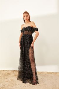 エレガントな黒いドレスオフショルダースパンコールイブニングドレス注文製の床の長さの半袖パーティーガウン