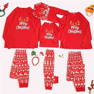 Familj Julkläder Kläder Kids Mamma och Mig Kläder Mamma Dotter Fader Baby Matchande Stripe Outfits 210521